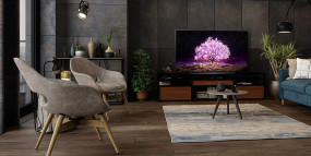 2021 LG OLED C1 OLED65C1PUB  4K UHD 65-inch TV is now 28% cheaper